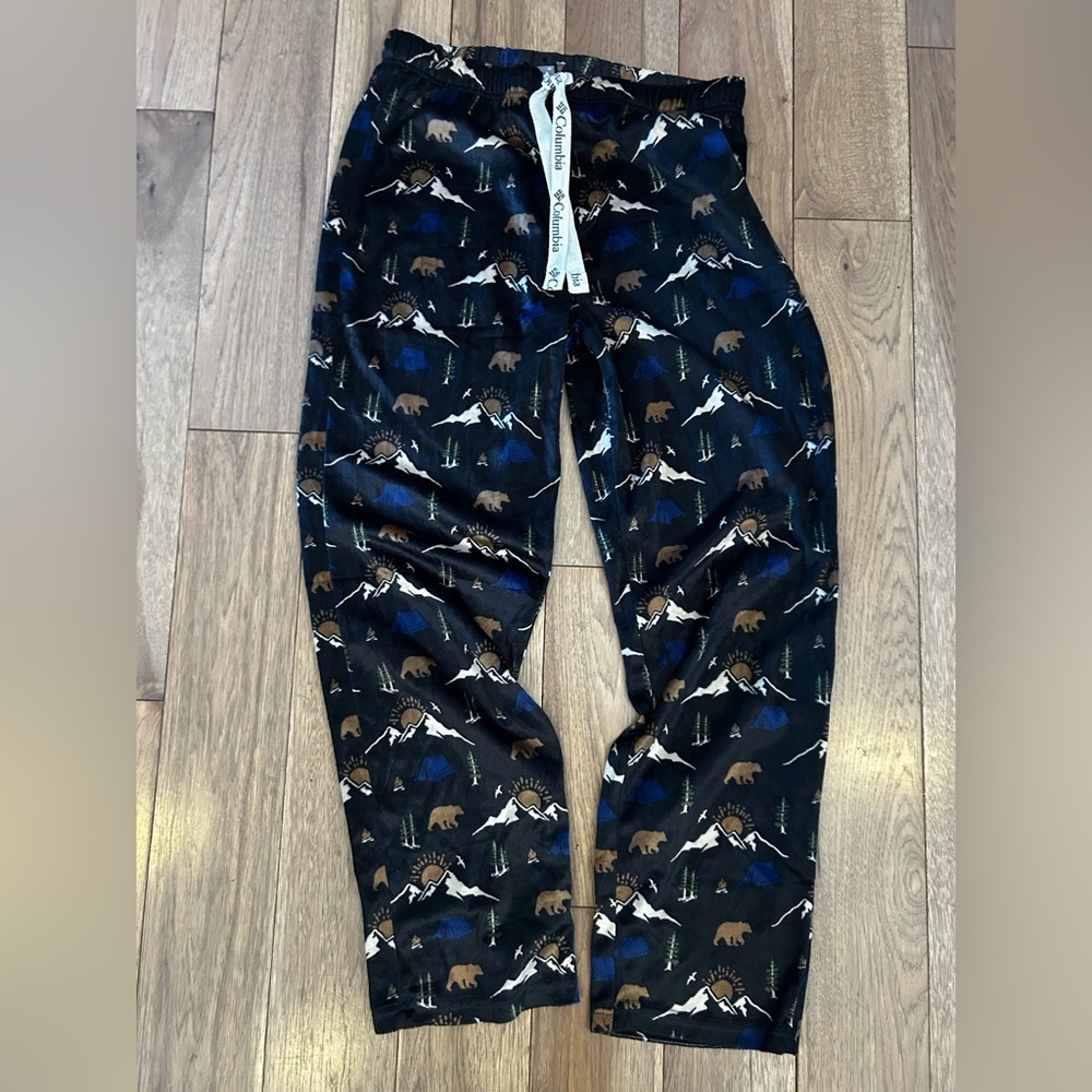 Columbia Men’s Pajama Bottoms with Bear and Mountain Design